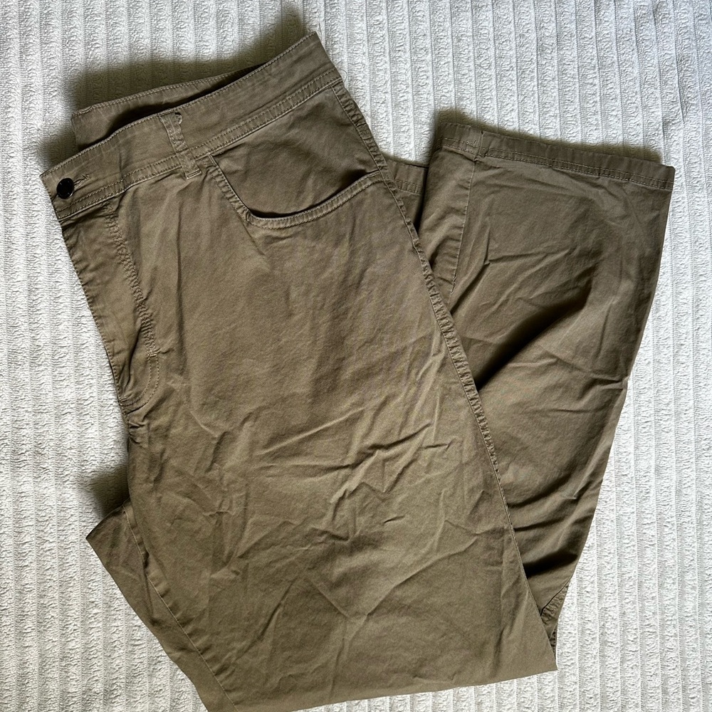 Columbia Tan Pants